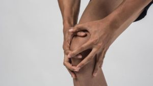 Dores no Joelho: Como Evitar, Tratar e Até Eliminar de Vez!