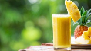7 Sucos Com Abacaxi Para Chapar a Barriga!